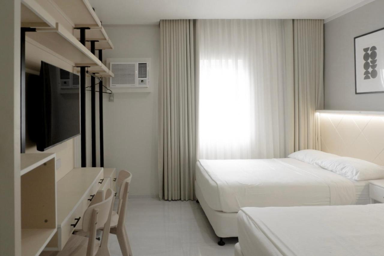 Twin Hearts Residences 1 罗哈斯城 外观 照片